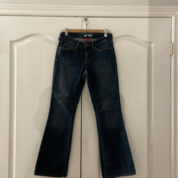 Denizen modern boot cut jeans 29” inside seam SIZE4S - Picture 1 of 7